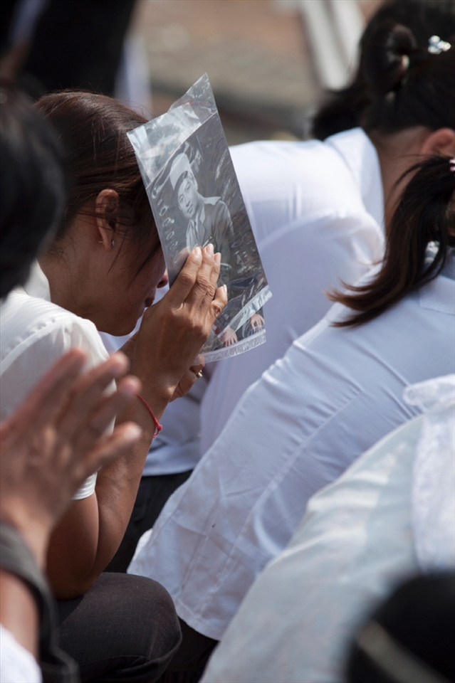 Maybe he meant nobody for some people, but for some meant a world. After a Monday …there is a Tuesday though, new day, new beginning…when something wonderful can happen to all of us...