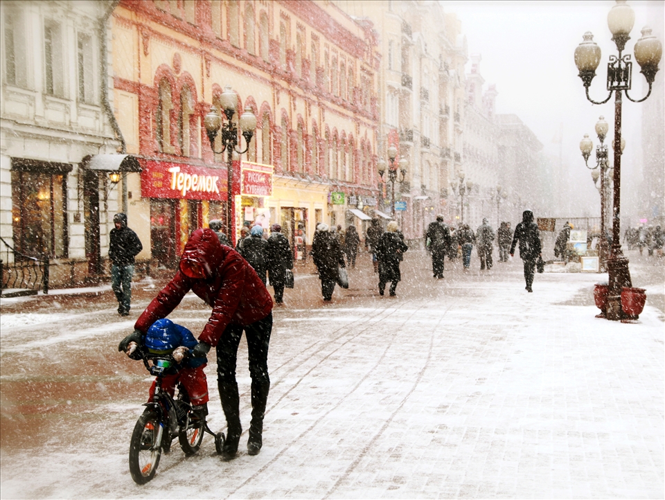 Arbat street, Moscow. Nothing can't stop Russians!