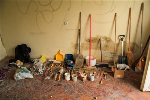 2. step: get the staff for the repairing