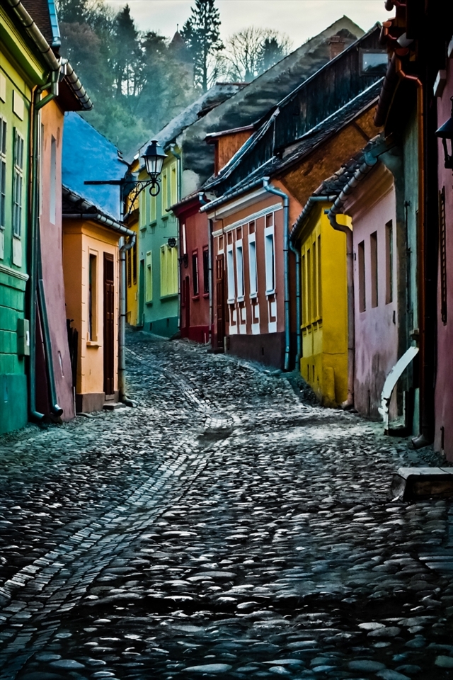 The streets were like in a fairytale... and the emptiness made you feel scary...