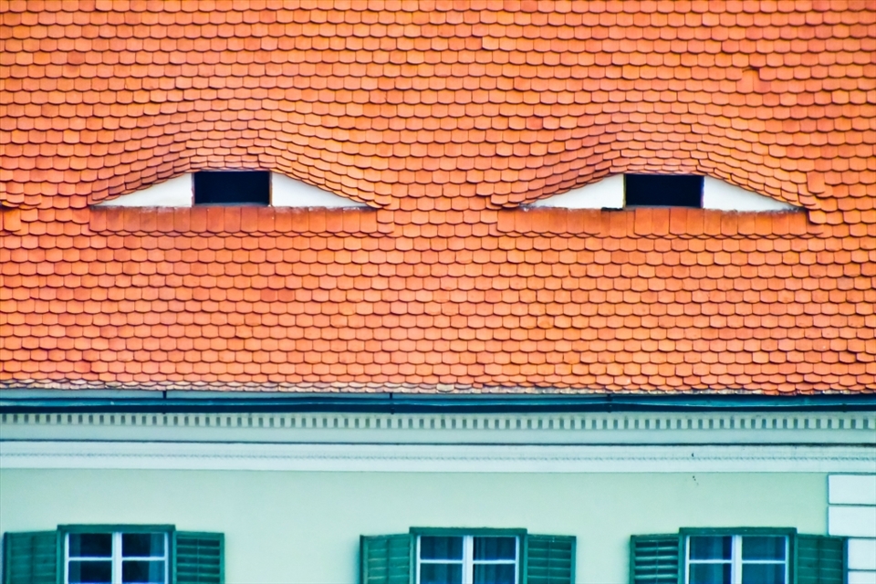 Even the buildings were looking at you suspiciously...