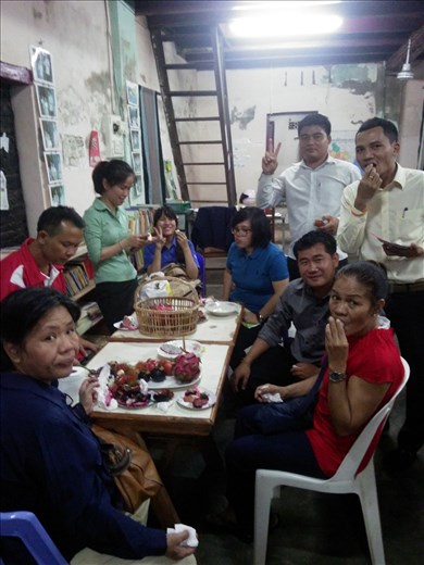 Celebrating headmaster Phan's birthday with teachers