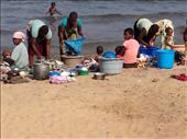 Women washing clothes and dishes, Lake Malawi : by lipowcan8, Views[558]