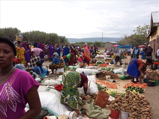 Fascinating time at the Maasai market. Felt kinda guilty taking pictures, but still did. Nice people, they tolerated us.