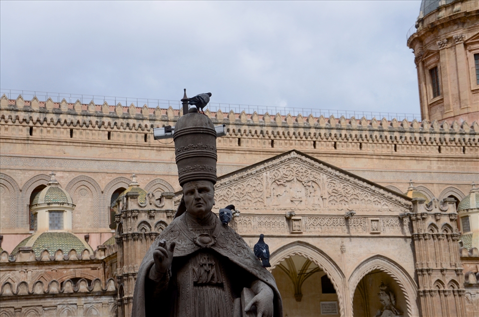 Papal Pigeons: Italians and especially Sicilians are renowned for their dedication to catholocism. This photo was taken while on a hop-on-hop-off tour bus and I nearly missed this shot while whizzing past. I'm not sure which Pope this is and I'm sure he well respected and honoured by many, but to the pigeons, he is merely another concrete statue to frolick on. 