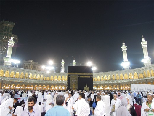 Lies at the heart of the Holy Mosque, Kaaba is used as the center of prayers.