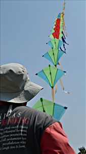 A kite master flew his kite on International Kite Festival at Jakarta: by livinglifesofree, Views[428]