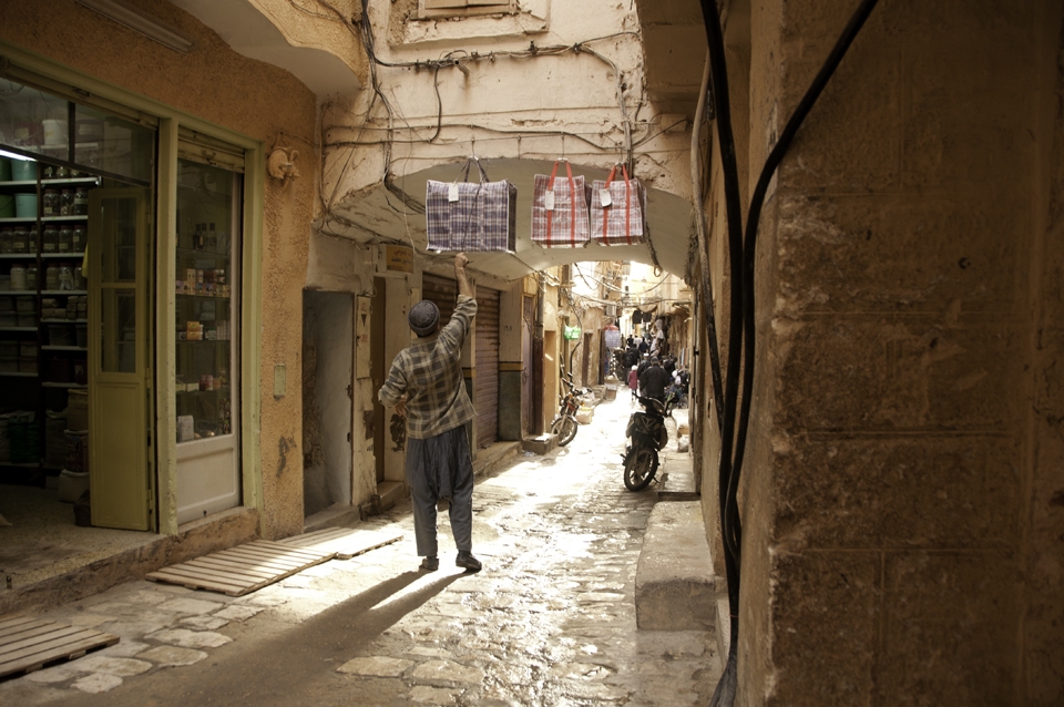 The old and hidden part of Ghardaia which was built in 1053, makes you feel like you traveled by time, every corner is simply enchanting, with genius pieces of architecture and a fascinating lifestyle.