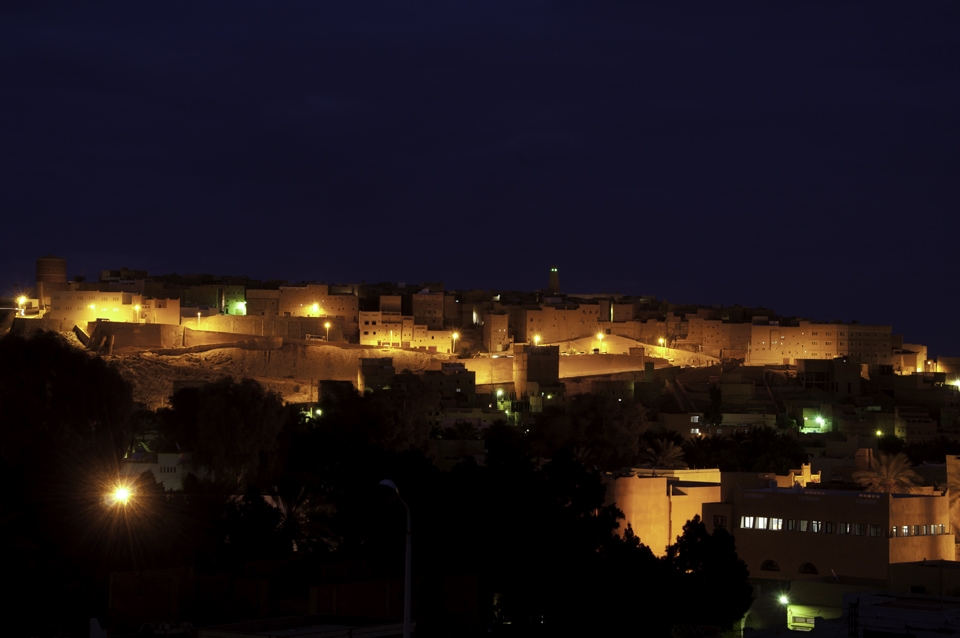 In the middle of the Algerian desert, there is a city, i have been told that it kept all its authenticity since it was built, here's Ghardaia surrounded by mountains, and topped by mosques, serving as desert watchtowers in the same time.