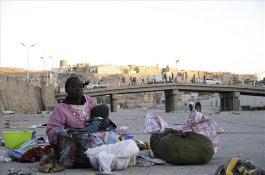 A big humanitarian issue is the homeless families under Ghardaia's bridges, most of whom are Malian immigrants, 
But despite all the suffering and the blind eyes of the locals, their children are feeding their smiles with the hope of a better future.