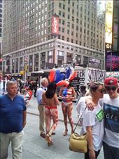 Distraction on Times Square : by los4words, Views[331]