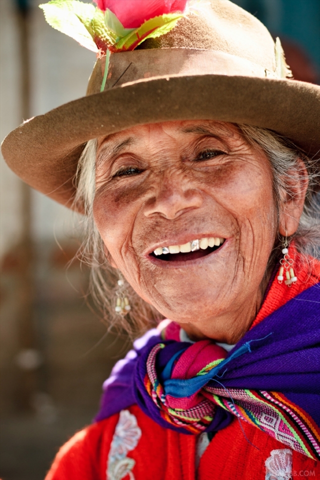 I met this beautiful potato seller at the famed Andahuaylas market in the central Andes, just north of the Sacred Valley. The rich soil allows for the cultivation of many crops, and the land is irrigated by waters flowing down from the higher peaks of the Andes.
The market is almost 3 kilometers long, selling everything from second hand clothing to livestock, vegetables and cheap chinese imports. Spices enliven the air and the colours and motion of the place is overwhelming. Farmers from the country, carrying sacks full of hundreds of variety of potatoes (a crop native to Peru), sell their wares on the large concrete pavements set up for stalls, shouting prices and flagging down potential customers. Should you feel the need to escape the chaos, just cross the river to the livestock section, buy yourself a horse and ride off into the sunset.