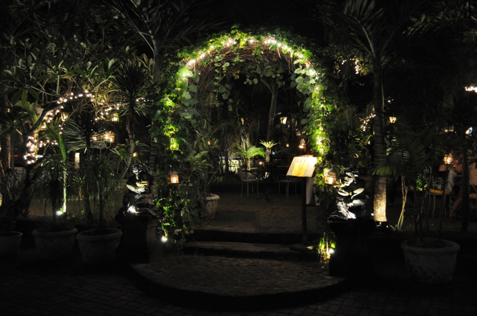 Trendy and stylist. Balinese restaurants and bars are very enticing to tourist.  Their food, atmosphere and friendly staff make it hard to leave.