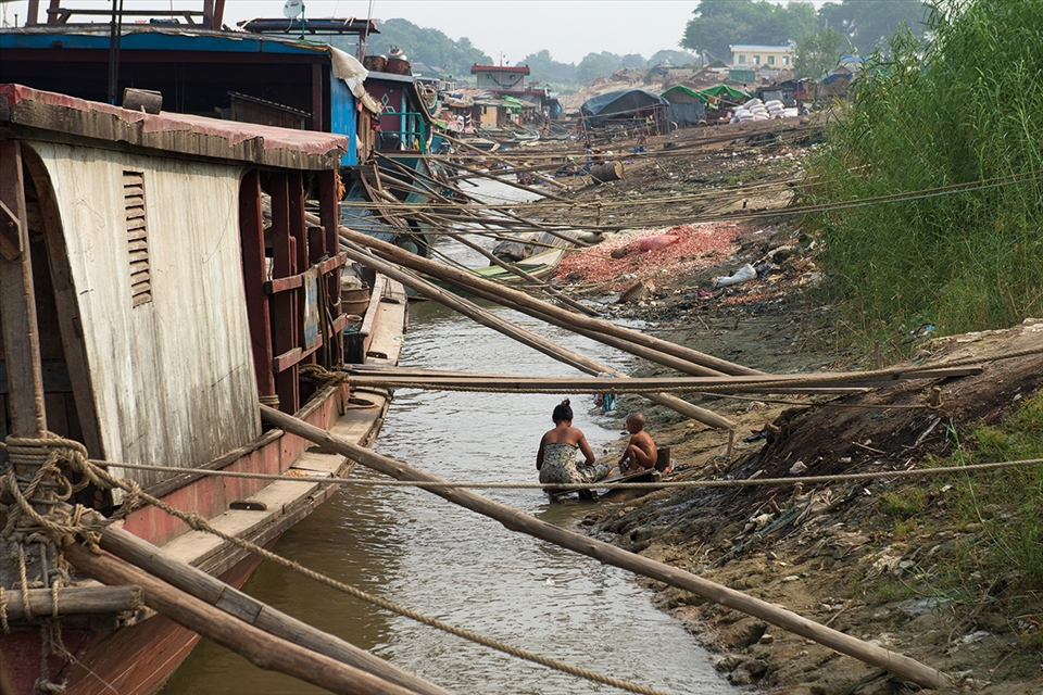 harbour on the River Ayeyardwady