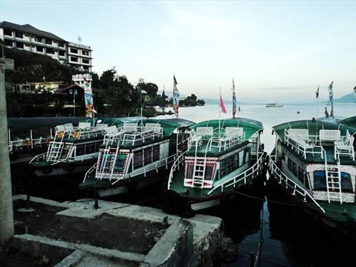 Toba boat engine that can help you to sail around Lake Toba.