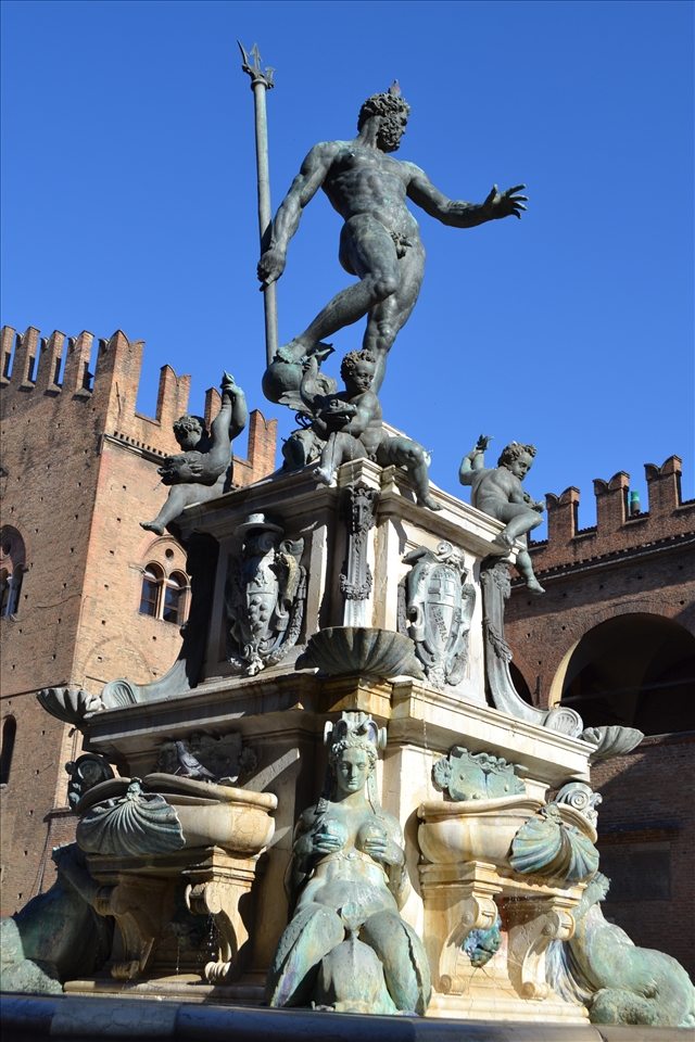 Fountain of Neptune, friendly called 