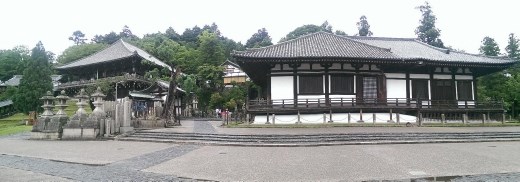 Nigasudo Temple - At the bottom, the courtyard