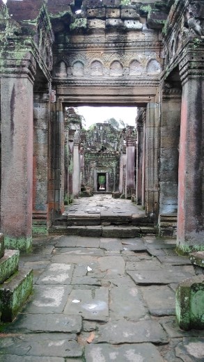 Preah Khan - Hall of dancers