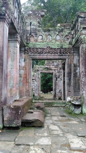 Preah Khan - Hall of dancers