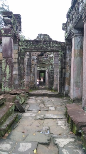 Preah Khan - Hall of dancers
