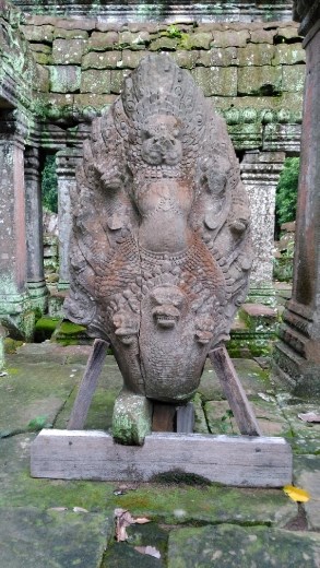Preah Khan - Garuda in Hall of dancers