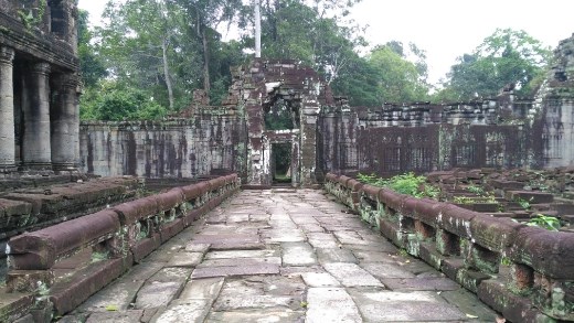 Preah Khan - Two story pavilion