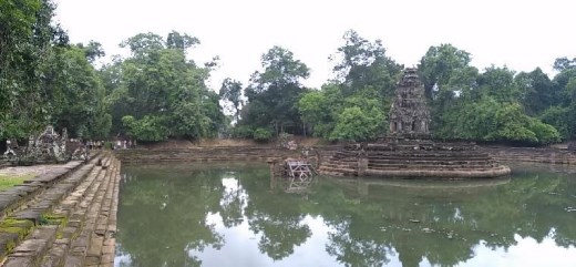 Neak Pean - The artificial island with a Buddhist temple on a circular island