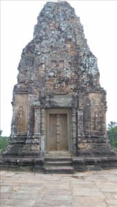 Main temple in East Mebon: by macedonboy, Views[139]