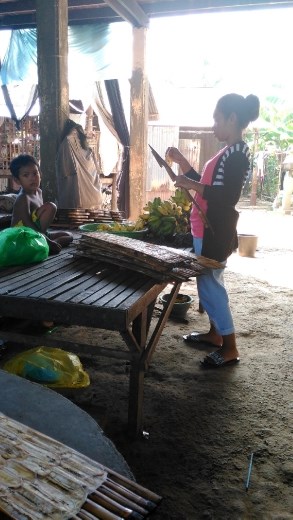 Making dried bananas