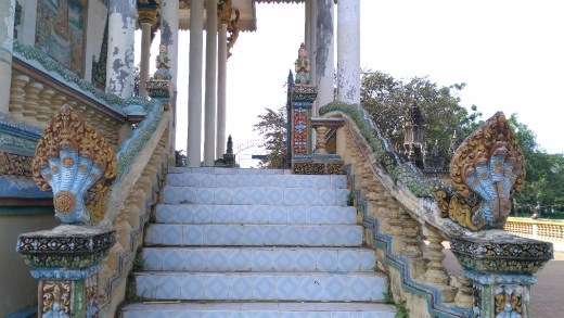 New Buddhist temple at Wat Ek Phnom Temple