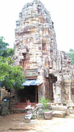 Central tower at Wat Banan