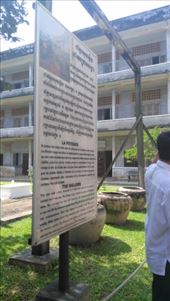 Tuol Sleng Genocide Museum - Gallows and sometime used for torture: by macedonboy, Views[192]