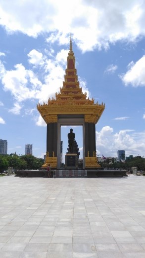 Statue of King Norodom Sihanouk near Independence Monument