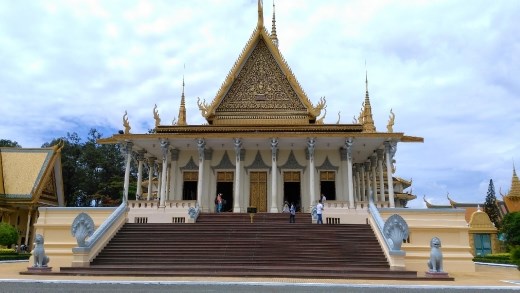 Front of Preah Tineang Tevea Vinichhay