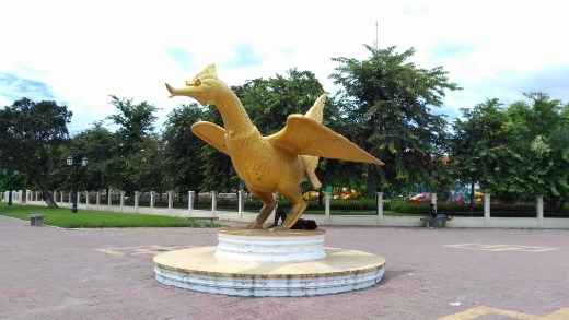 Pheonix at Wat Botum Park