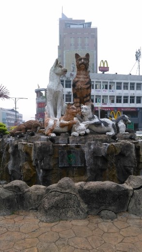Cat Monument
