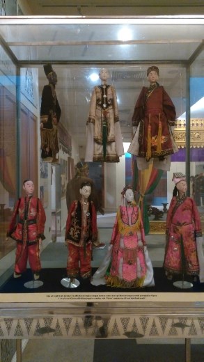 Textiles Museum - Hokkien puppets