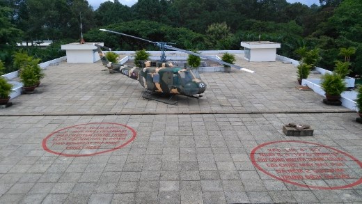 Helicoptor that attacked the palace during the Vietnam War