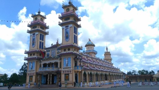 Cao Dai Temple