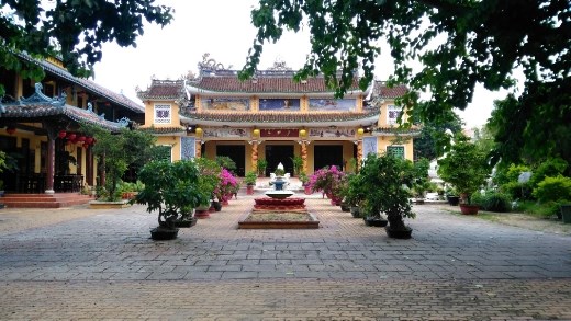 Chua Phap Bao in Hoi An