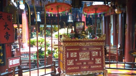 Entrance to Quang Cong Temple