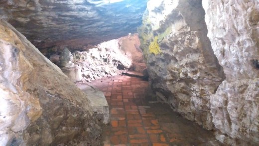 Random cave temple on Mount Phou Si