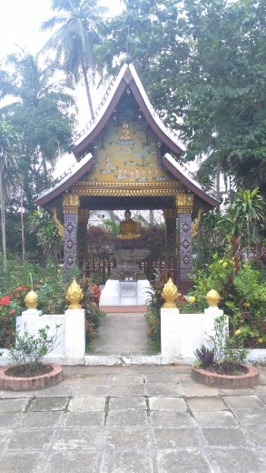 Random building in Wat Xieng Thong