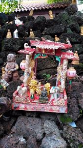 Shrine at Wat Si Muang: by macedonboy, Views[238]