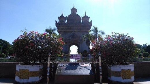 Look south at Putaxai