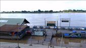 Floating restaurant near Wat Mi Chai Thung: by macedonboy, Views[492]
