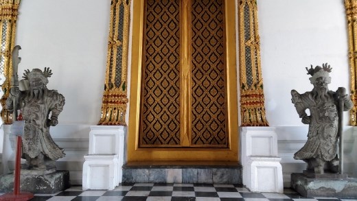 Grand Palace - Entrance to  Amarin Winitchai Throne Hall