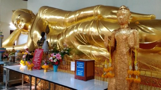 Phra Pathom Chedi School - Reclining Buddha