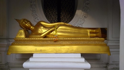 Phra Pathom Chedi School - Reclinging Buddha in cloister