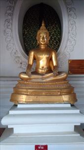 Phra Pathom Chedi School - Cloister with various Buddha accepting an offer of pudding rice: by macedonboy, Views[182]